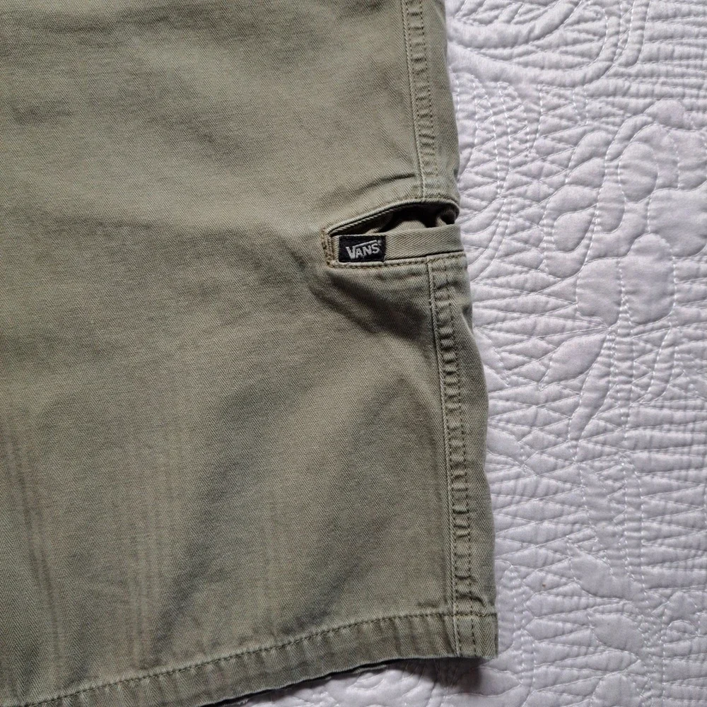 Vans Cargo Shorts Mens 38 Olive Green Excellent Herringbone Twill Skater Utility